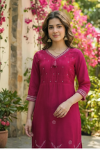 ROUGE PÉTALE STATEMENT SUIT