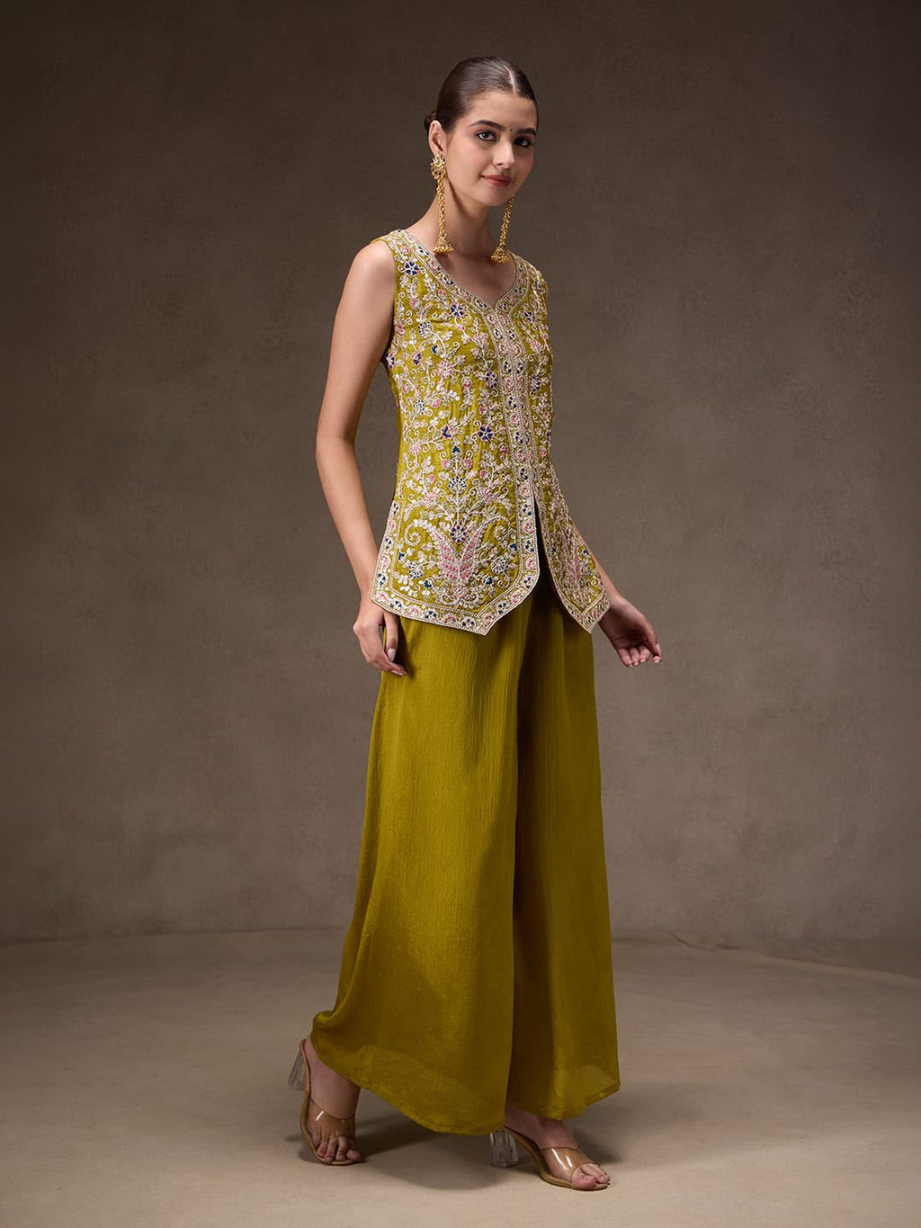 Zynara Aabroo Sharara Set