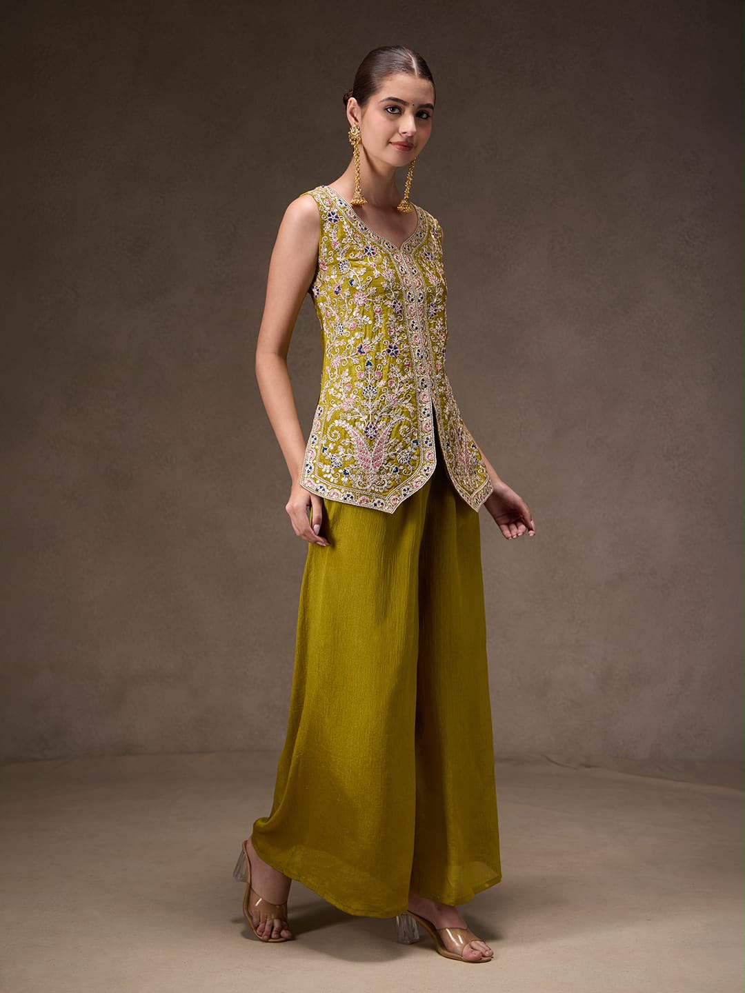 Zynara Aabroo Sharara Set