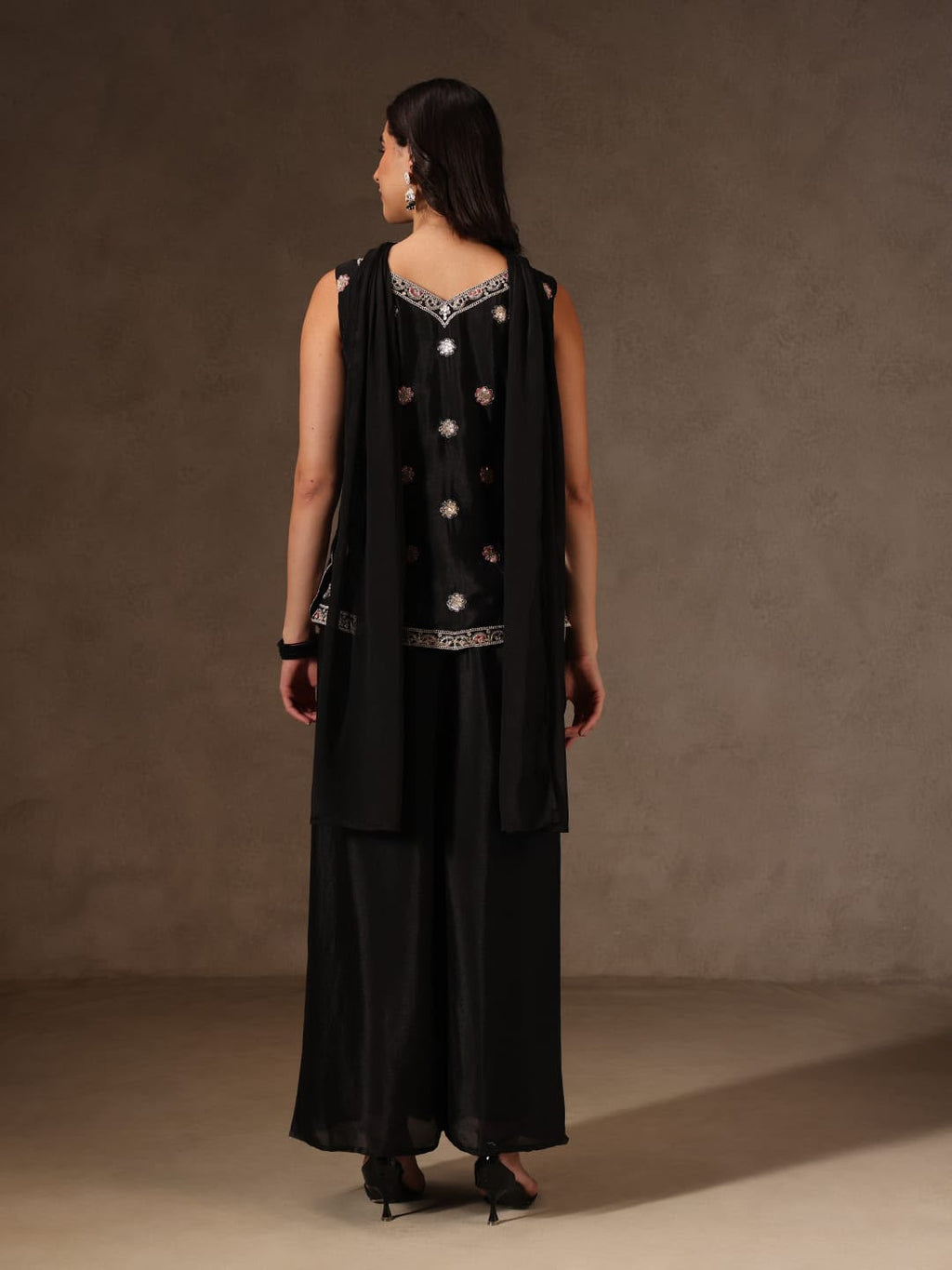 Zynara Aabroo Sharara Set