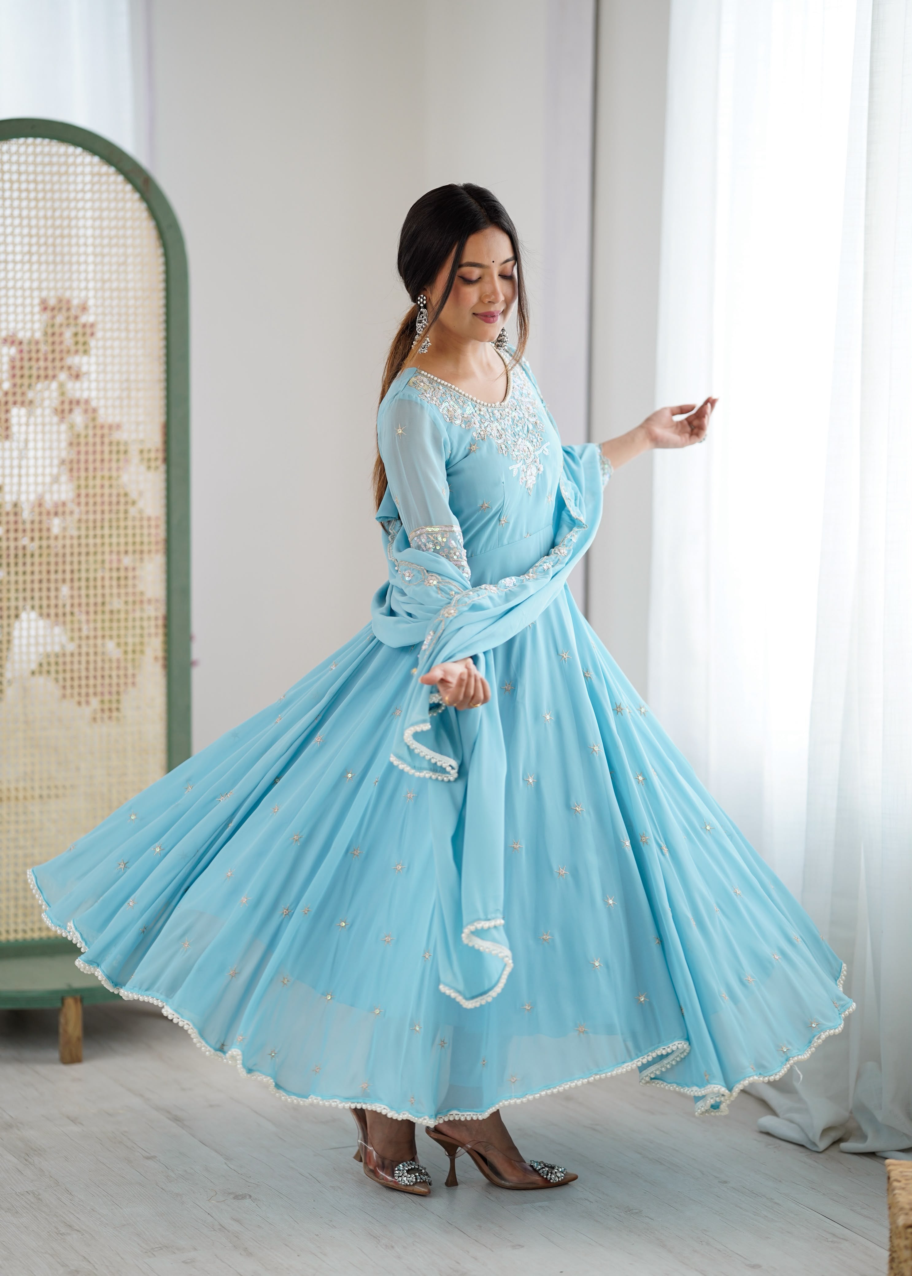 Zynara Aasmani Gulnaar