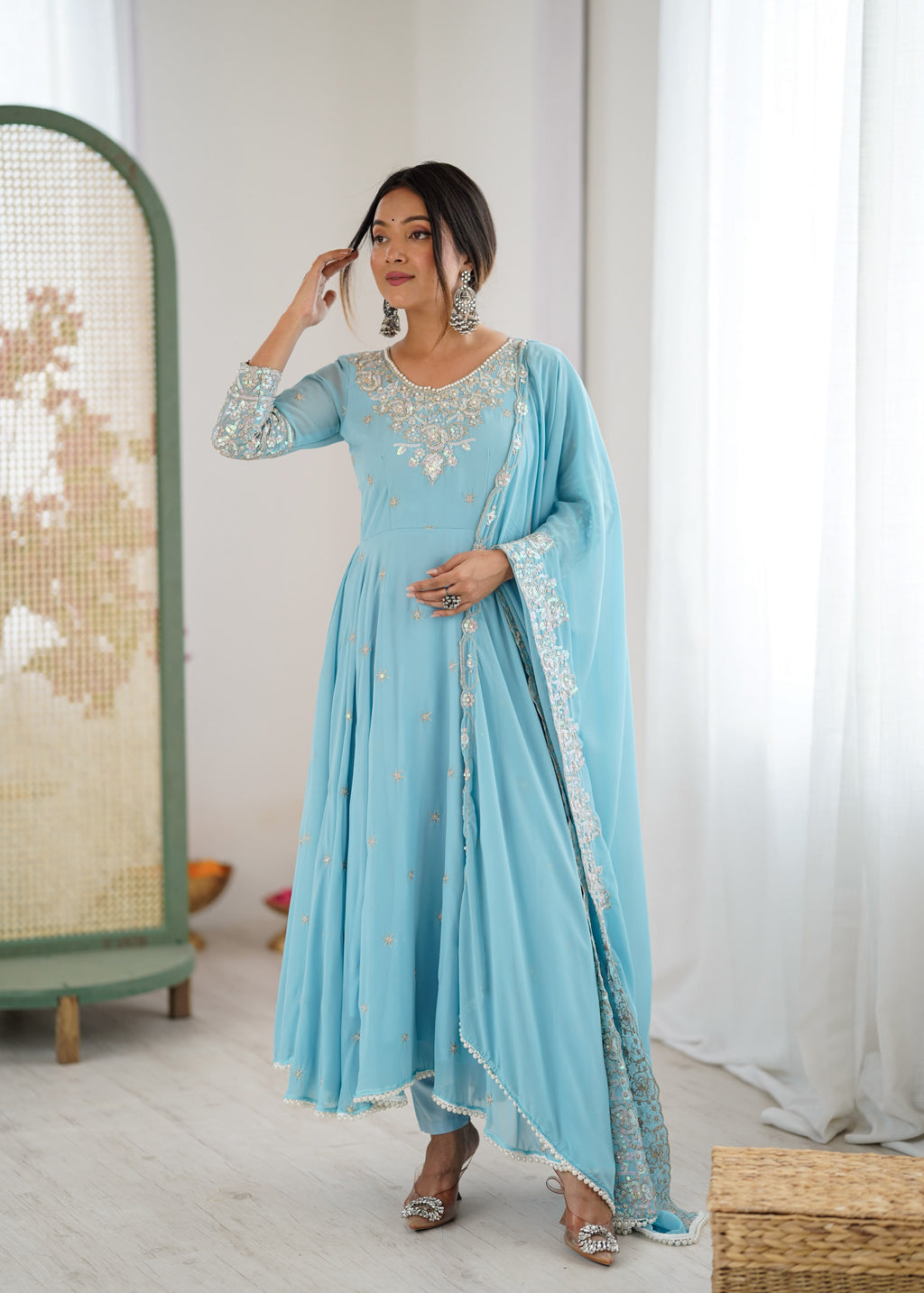 Zynara Aasmani Gulnaar