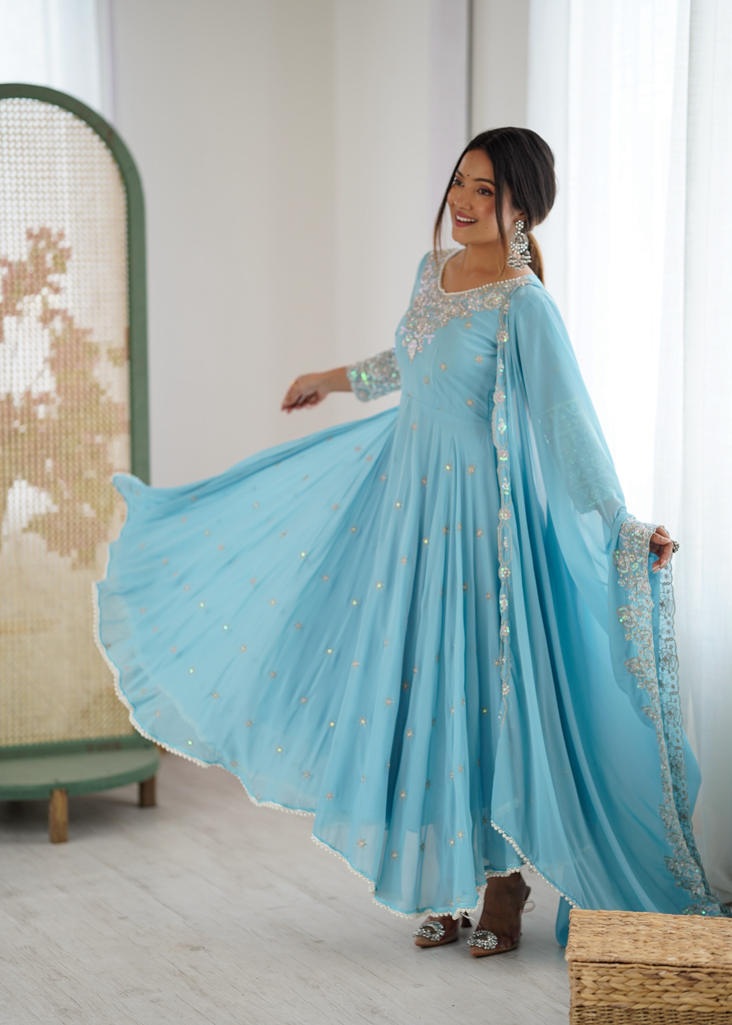 Zynara Aasmani Gulnaar