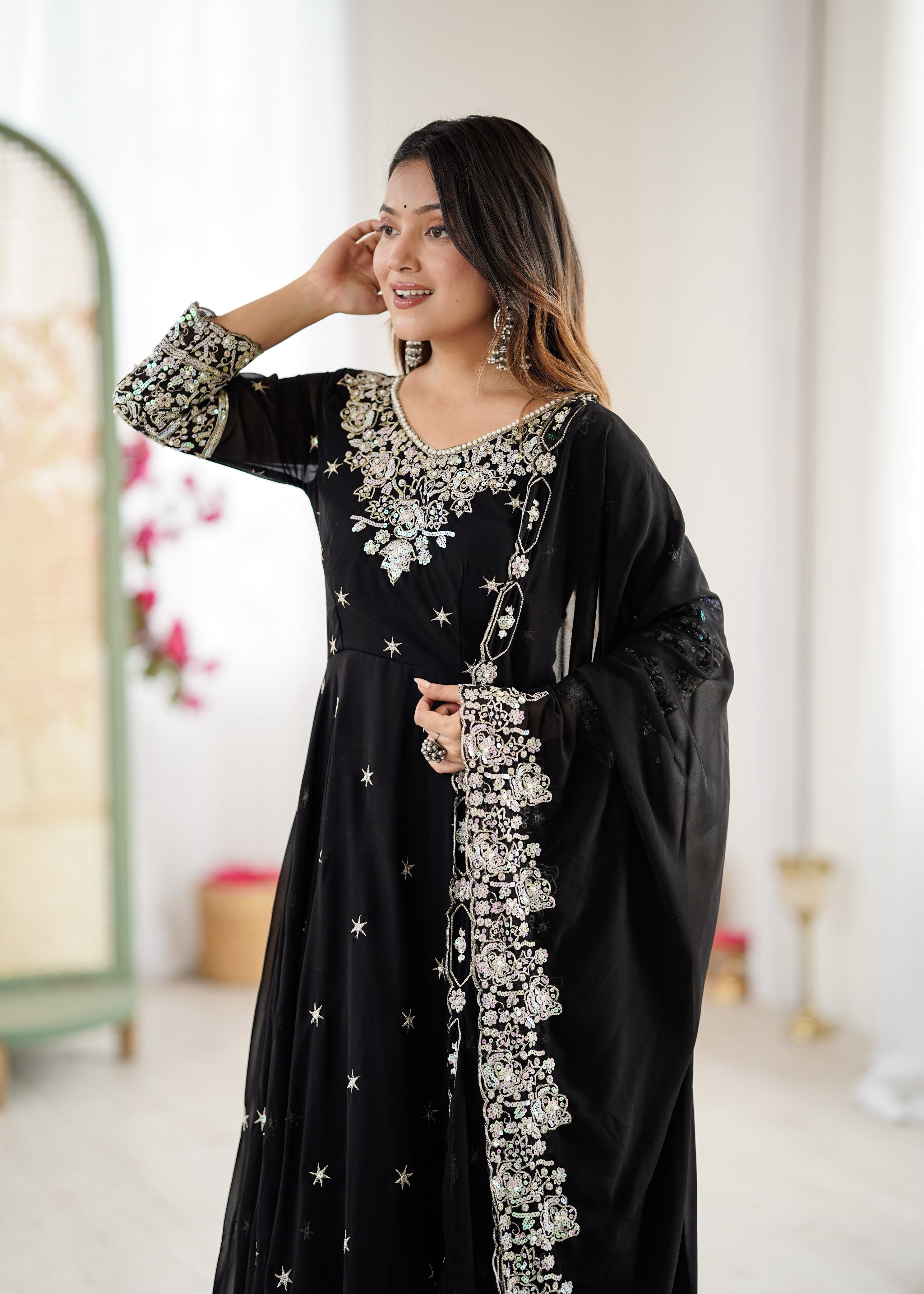 Zynara Black Gulnaar