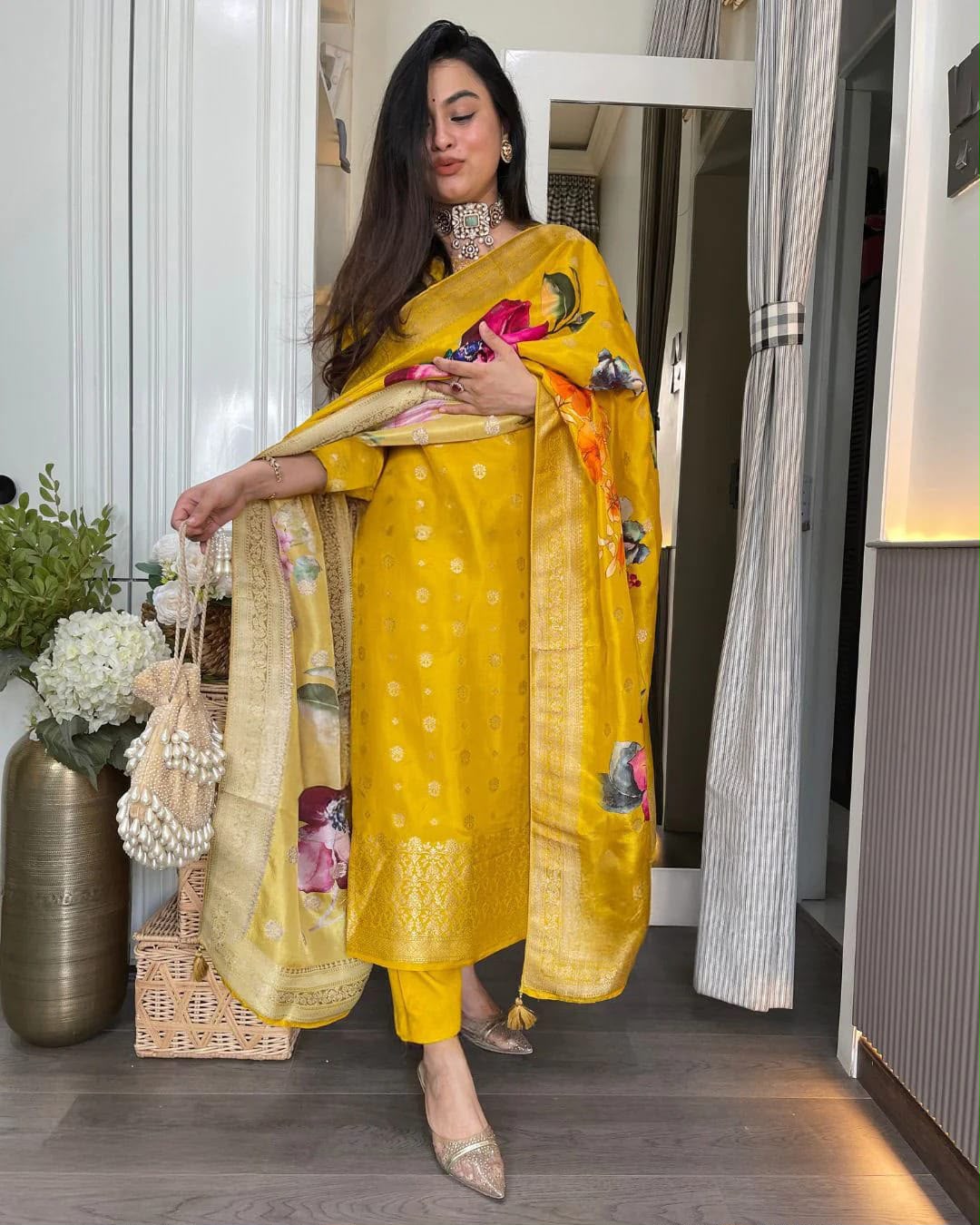 Zynara Vasundhara Kurta Set